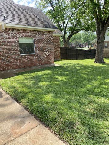 5814 Caspiana Lane, Bossier City, LA 71112
