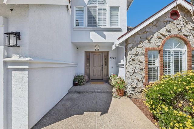 955 La Vista, Morgan Hill, CA 95037