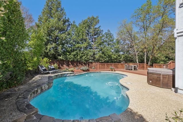 955 La Vista, Morgan Hill, CA 95037