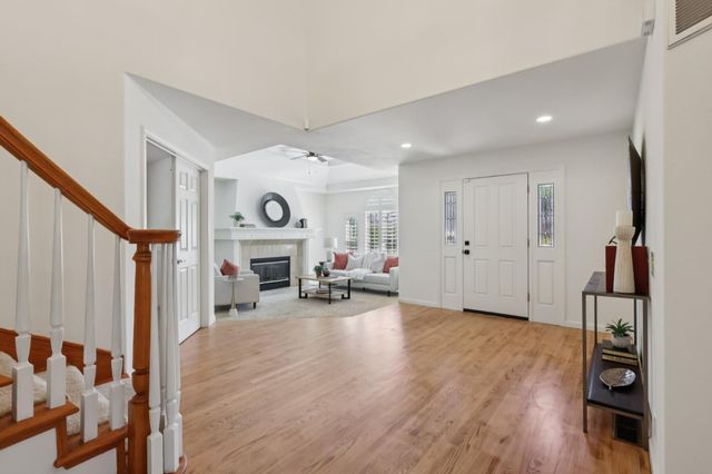 955 La Vista, Morgan Hill, CA 95037