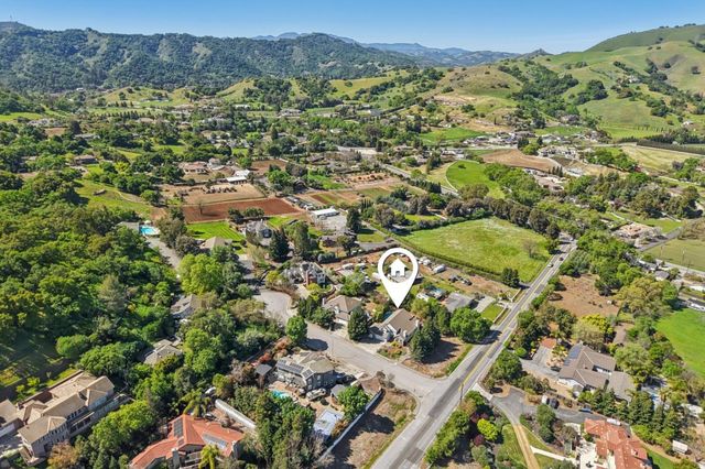 955 La Vista, Morgan Hill, CA 95037