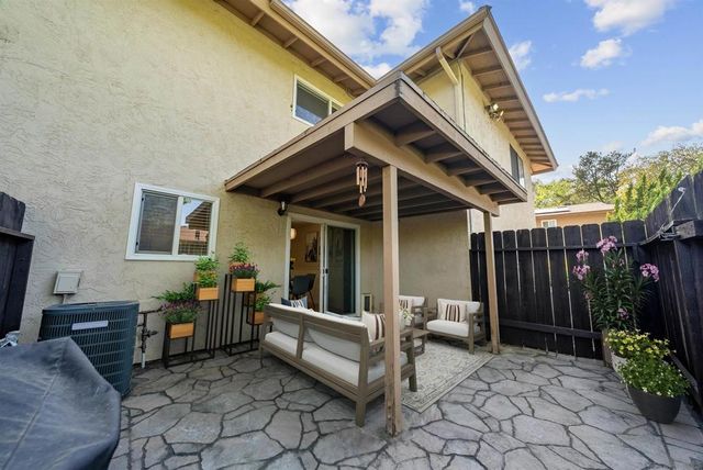8145 Calle Fanita, Santee, CA 92071