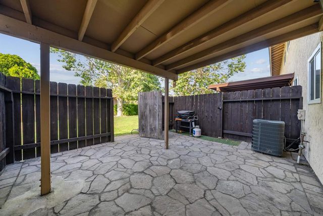 8145 Calle Fanita, Santee, CA 92071