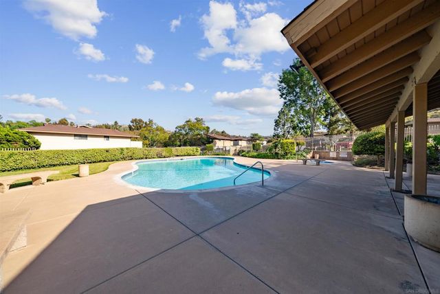 8145 Calle Fanita, Santee, CA 92071