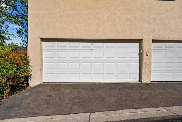 8145 Calle Fanita, Santee, CA 92071