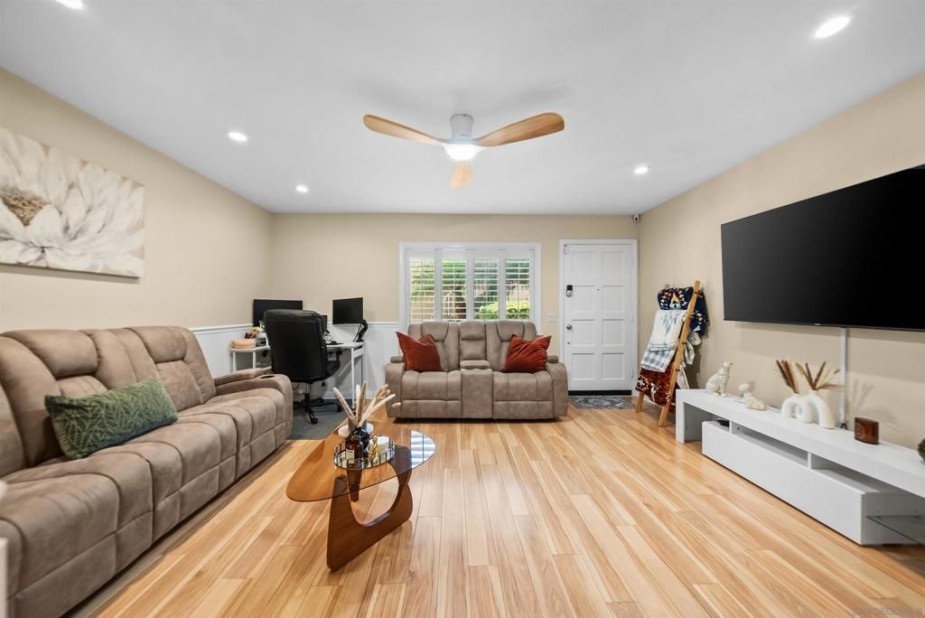 8145 Calle Fanita, Santee, CA 92071