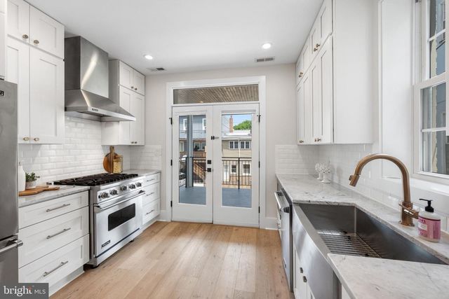 1421 MERIDIAN PL NW, Washington, DC 20010