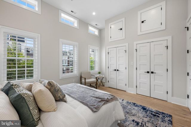 1421 MERIDIAN PL NW, Washington, DC 20010