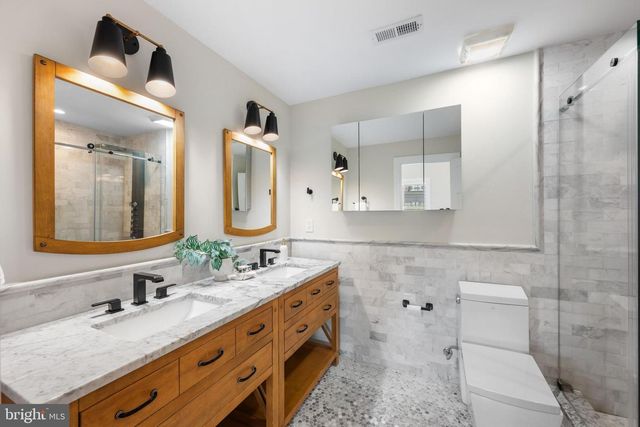 1421 MERIDIAN PL NW, Washington, DC 20010