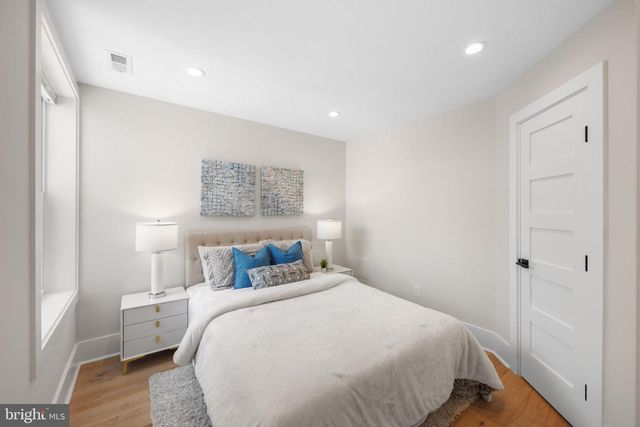 1421 MERIDIAN PL NW, Washington, DC 20010
