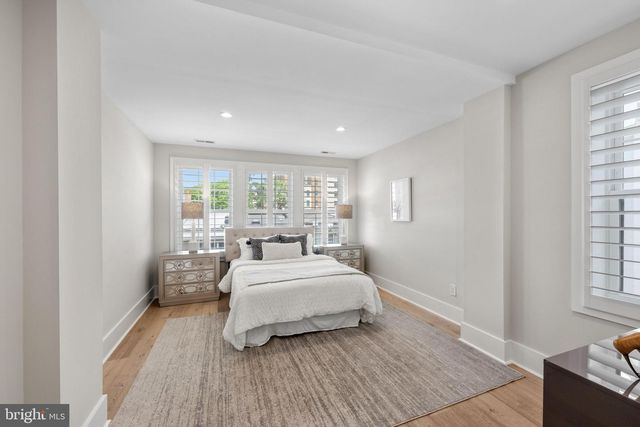 1421 MERIDIAN PL NW, Washington, DC 20010