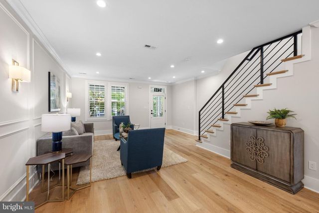 1421 MERIDIAN PL NW, Washington, DC 20010