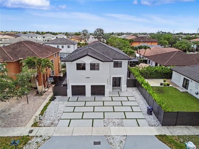 15490 SW 18th Ln, Miami, FL 33185