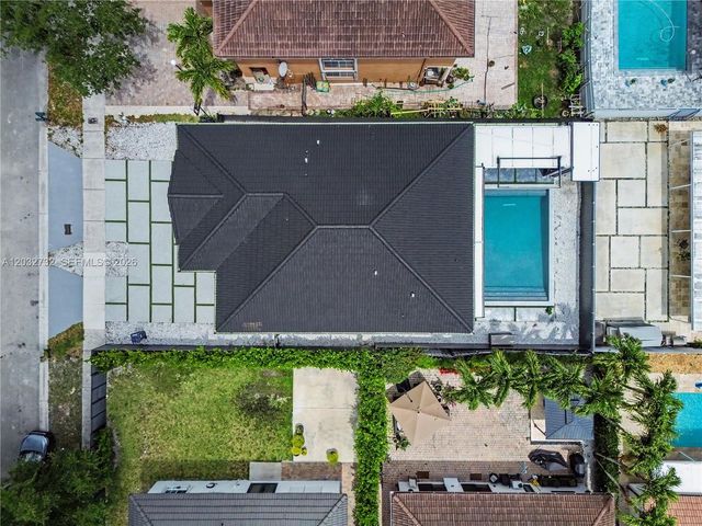 15490 SW 18th Ln, Miami, FL 33185