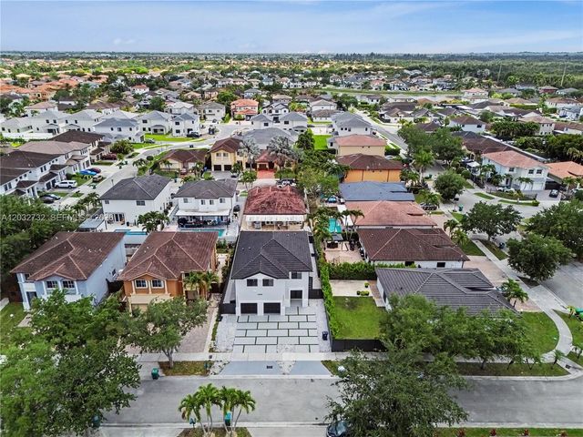 15490 SW 18th Ln, Miami, FL 33185