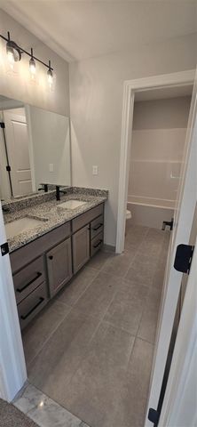 5850 Windrift Court, West Bloomfield, MI 48324