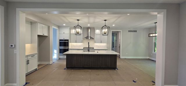 5850 Windrift Court, West Bloomfield, MI 48324