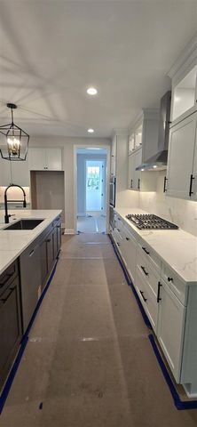 5850 Windrift Court, West Bloomfield, MI 48324