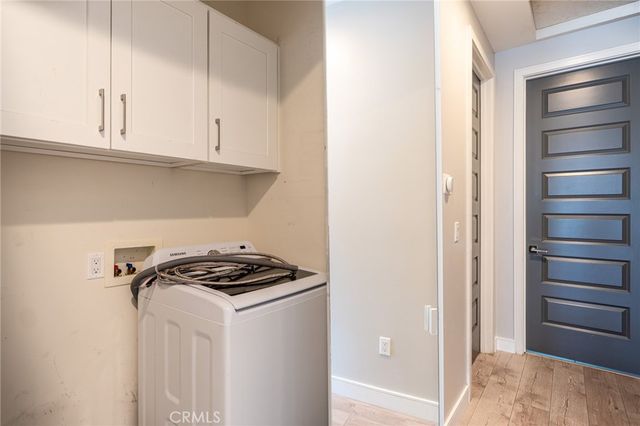6938 Peach Avenue, Van Nuys, CA 91406
