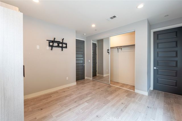 6938 Peach Avenue, Van Nuys, CA 91406