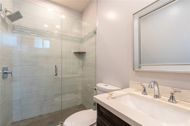 6938 Peach Avenue, Van Nuys, CA 91406