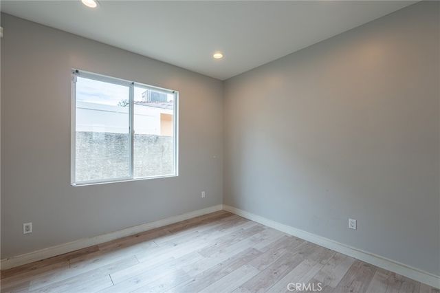 6938 Peach Avenue, Van Nuys, CA 91406