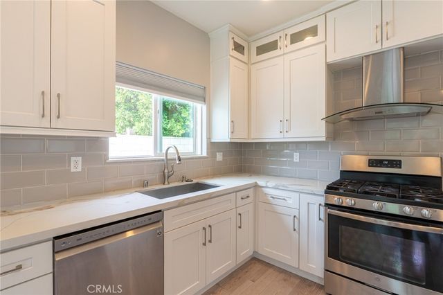 6938 Peach Avenue, Van Nuys, CA 91406