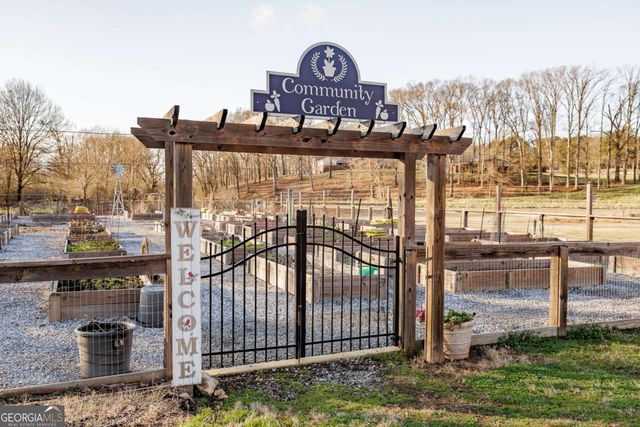 1706 Georgia Club Drive, Statham, GA 30666