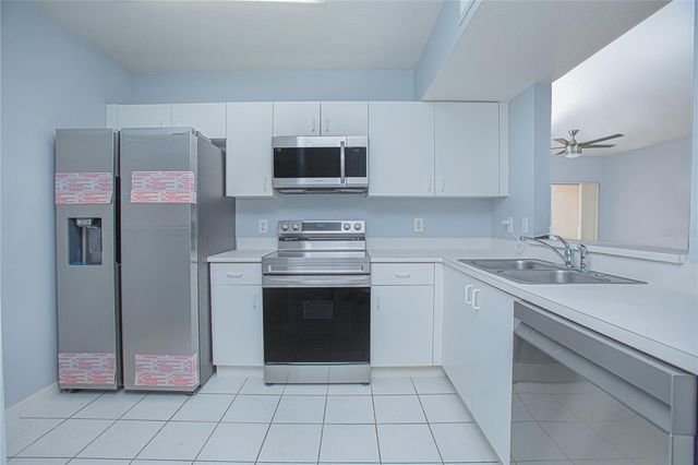 522 VILLA DEL SOL CIRCLE 102, Orlando, FL 32824