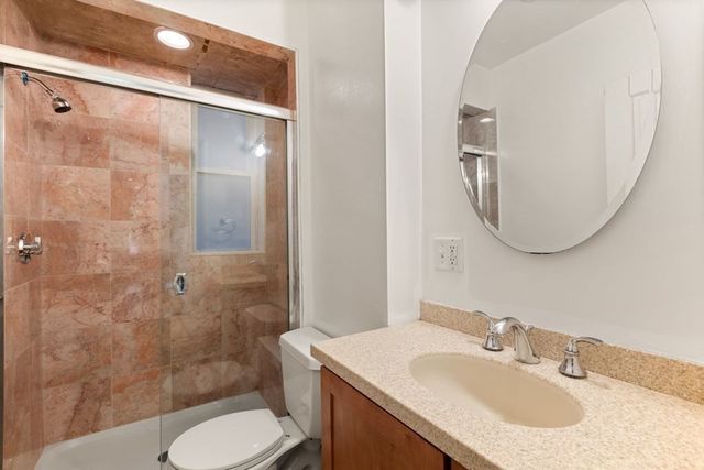 16 Henchman Street 3R, Boston, MA 02113