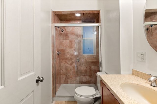 16 Henchman Street 3R, Boston, MA 02113