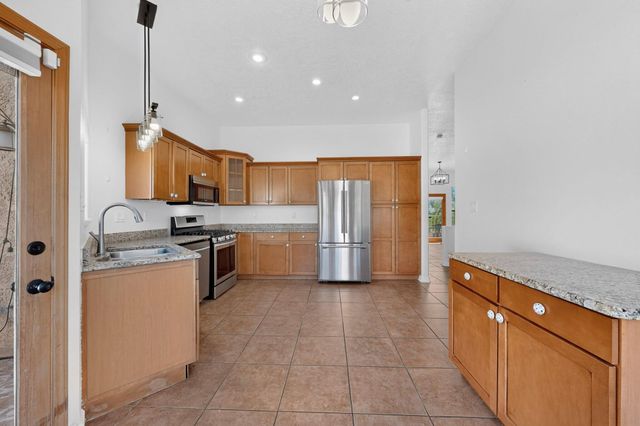 12050 Holly Avenue NE, Albuquerque, NM 87122