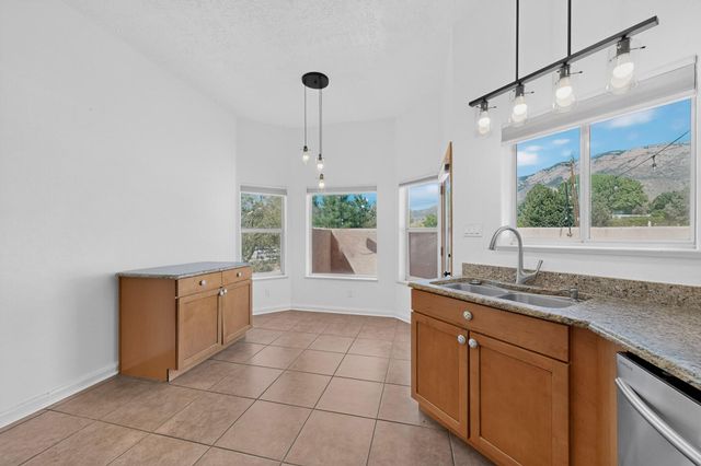 12050 Holly Avenue NE, Albuquerque, NM 87122