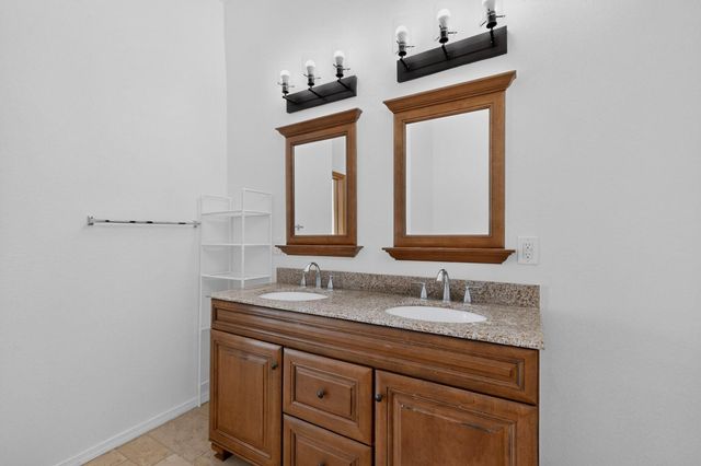 12050 Holly Avenue NE, Albuquerque, NM 87122