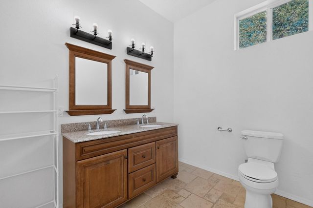 12050 Holly Avenue NE, Albuquerque, NM 87122
