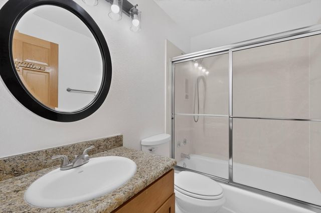 12050 Holly Avenue NE, Albuquerque, NM 87122