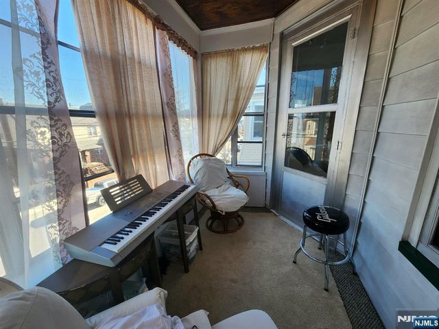 31 Union Place, North Arlington, NJ 07031