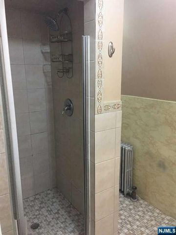 31 Union Place, North Arlington, NJ 07031