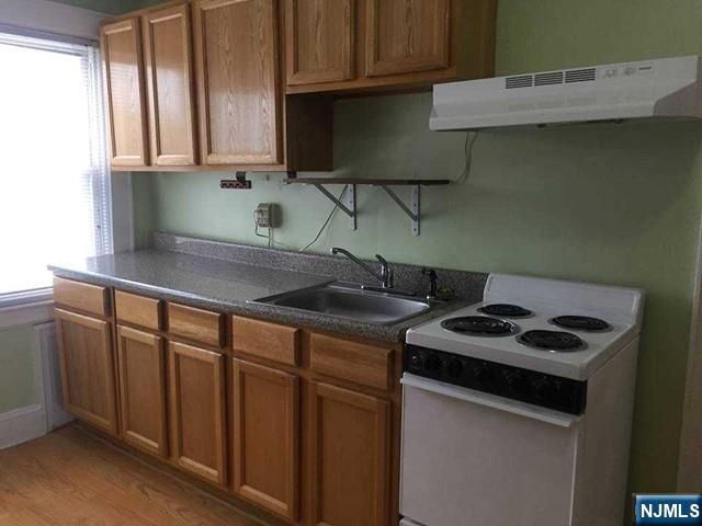 31 Union Place, North Arlington, NJ 07031