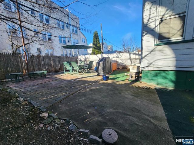 31 Union Place, North Arlington, NJ 07031