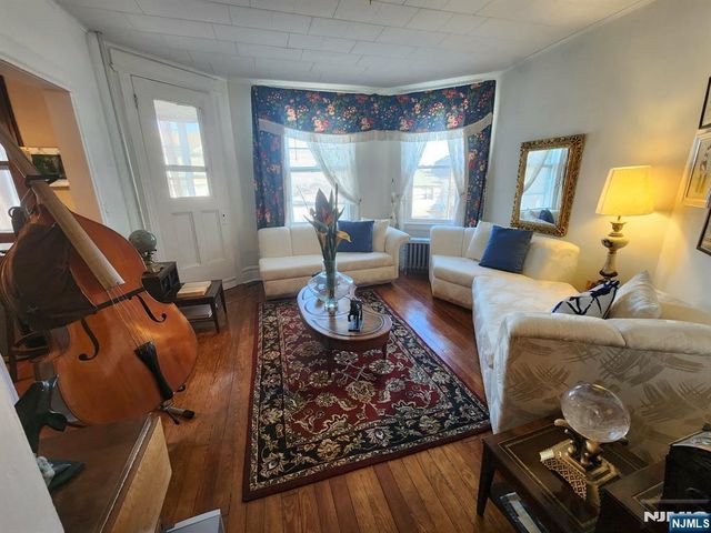 31 Union Place, North Arlington, NJ 07031