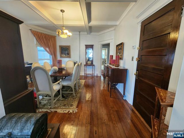 31 Union Place, North Arlington, NJ 07031