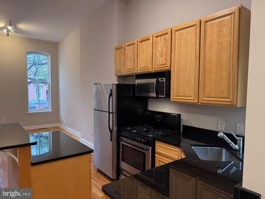 1916 CHRISTIAN ST #A, PHILADELPHIA, PA 19146 — photo 5