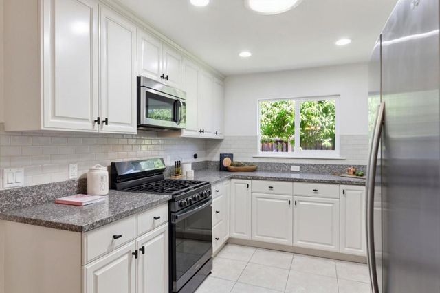383 Burnett Avenue, Santa Clara, CA 95051
