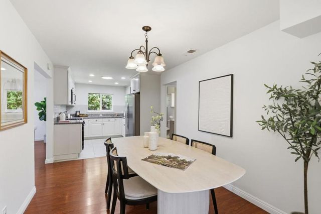 383 Burnett Avenue, Santa Clara, CA 95051