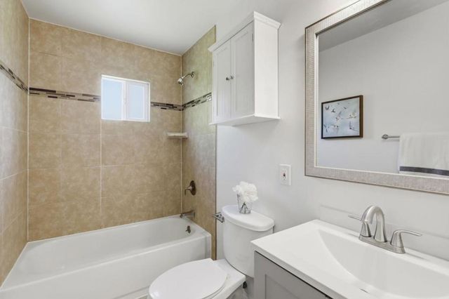 383 Burnett Avenue, Santa Clara, CA 95051