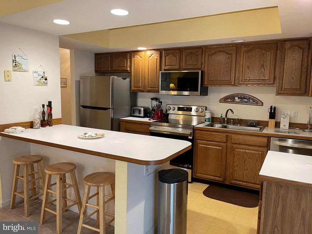 Image 12 of property listing at 51 NEWPORT DR, Ocean Pines, MD 21811