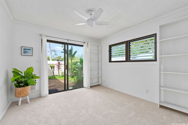 7821 Makaaoa Place, Honolulu, HI 96825
