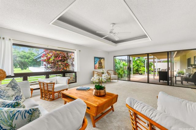 7821 Makaaoa Place, Honolulu, HI 96825