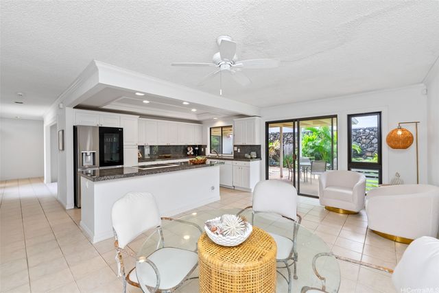 7821 Makaaoa Place, Honolulu, HI 96825